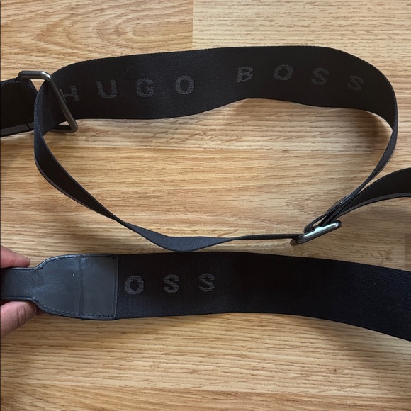 Hugo Boss Purse Strap ✨ - Picture 4 of 6